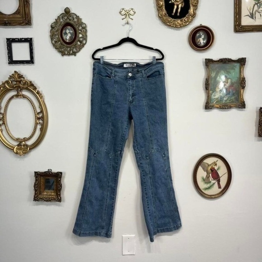 Y2K Crest Low-Rise Bootcut Jeans with Knee Panel Detail – Women's 13/14‎